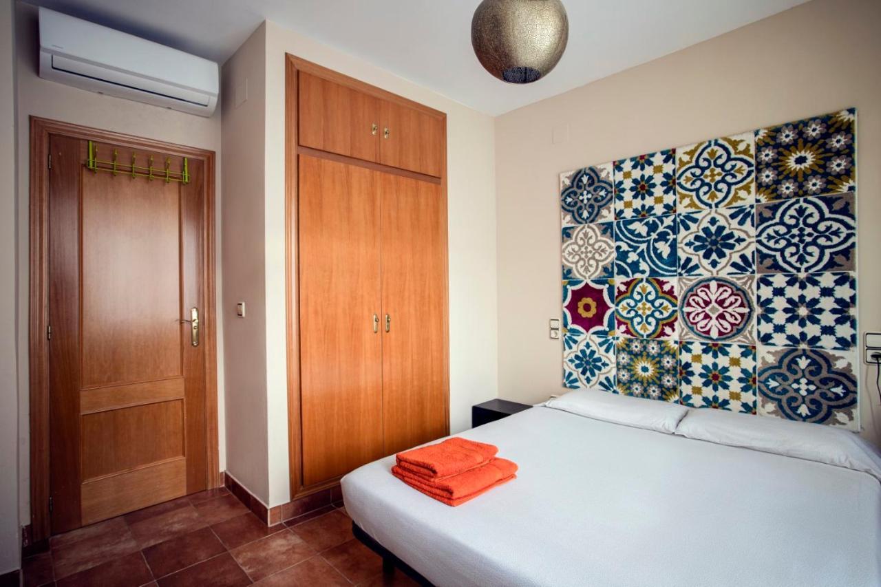 Cozy Apartment Near The Center, Torres De Serrano Valencia Exterior foto
